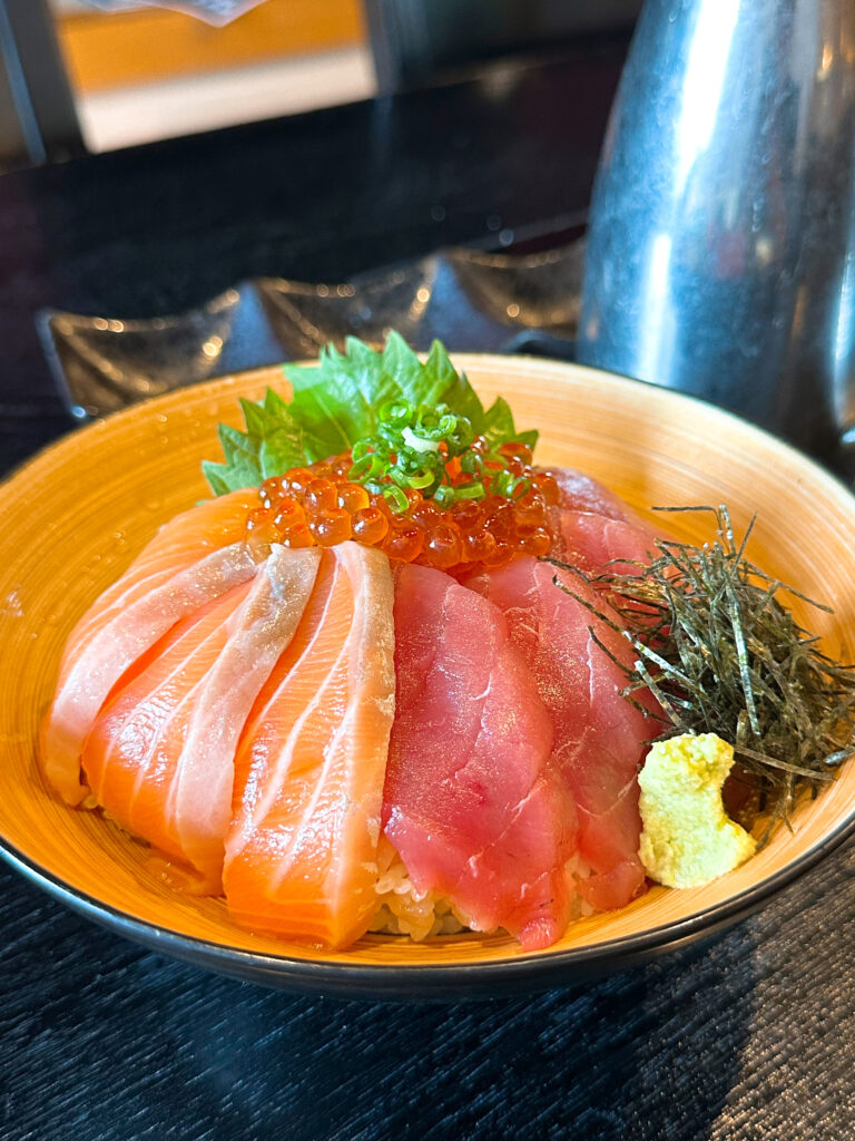 10月限定　秋の三色丼